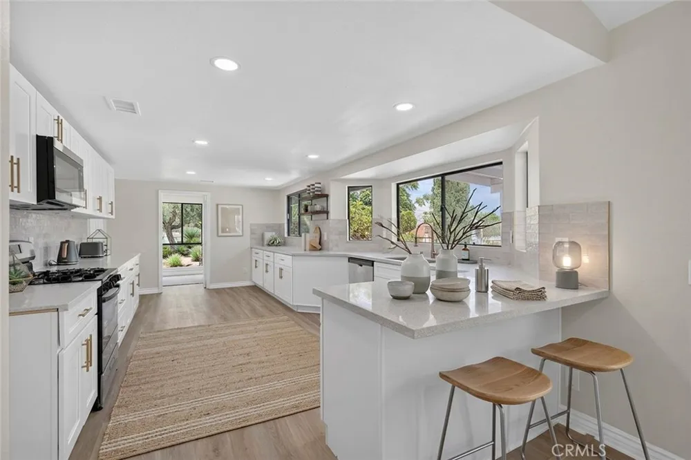 20150 Myron Perris, CA 92570