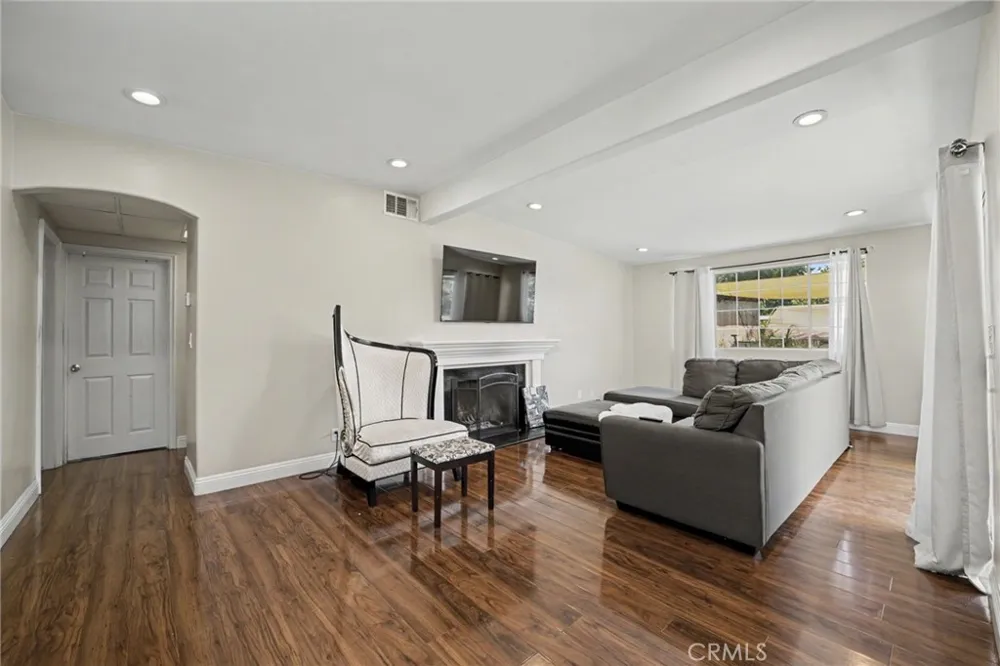 408 S Rodilee Avenue West Covina, CA 91791
