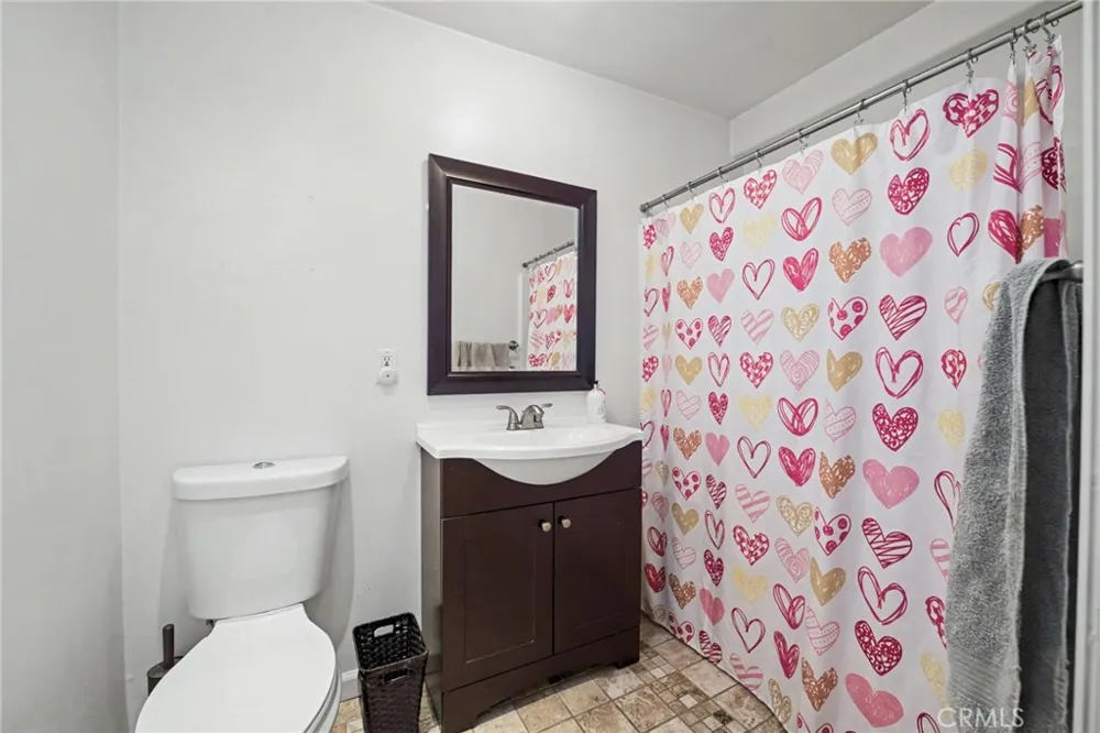 408 S Rodilee Avenue West Covina, CA 91791
