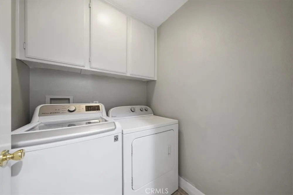7245 Andrea Fontana, CA 92336