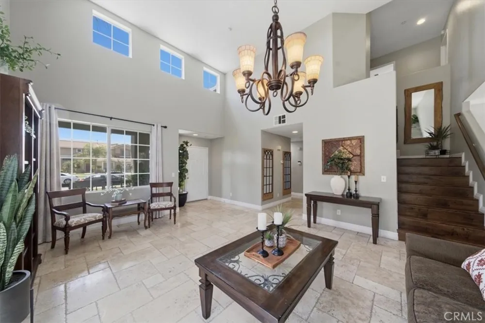 7245 Andrea Fontana, CA 92336