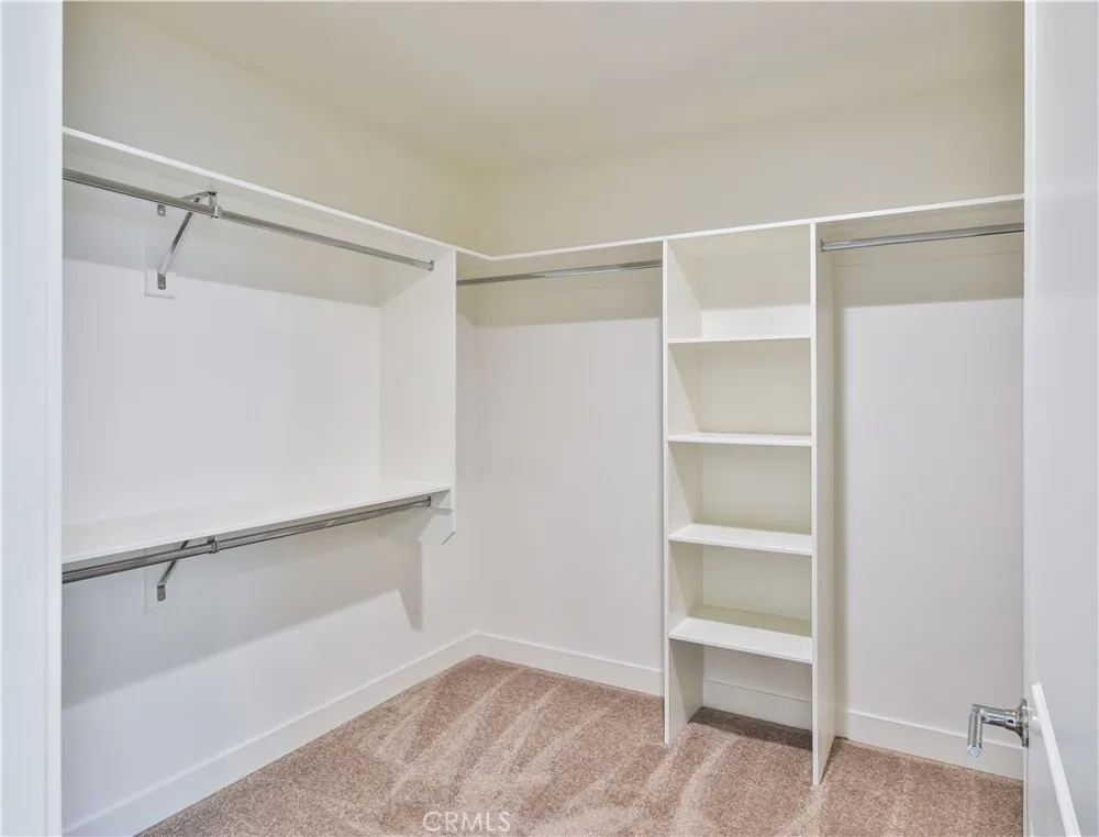 6826 Whitman Avenue Van Nuys, CA 91406