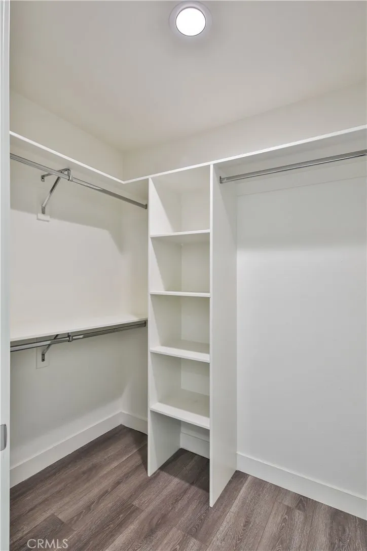 6826 Whitman Avenue Van Nuys, CA 91406