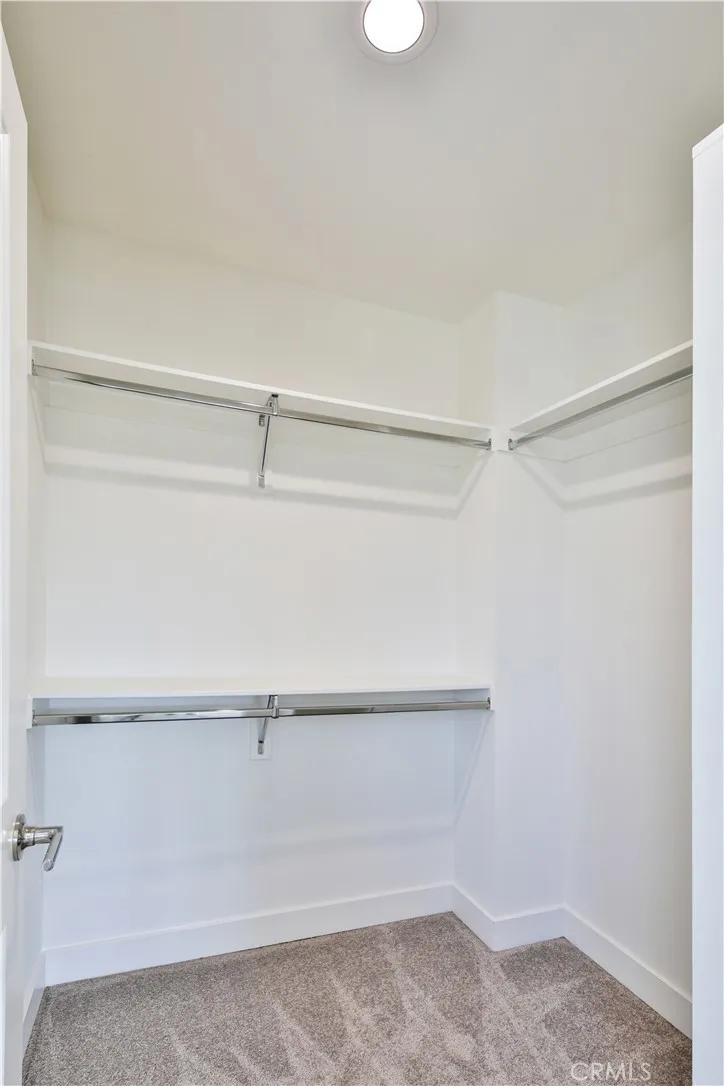 6826 Whitman Avenue Van Nuys, CA 91406