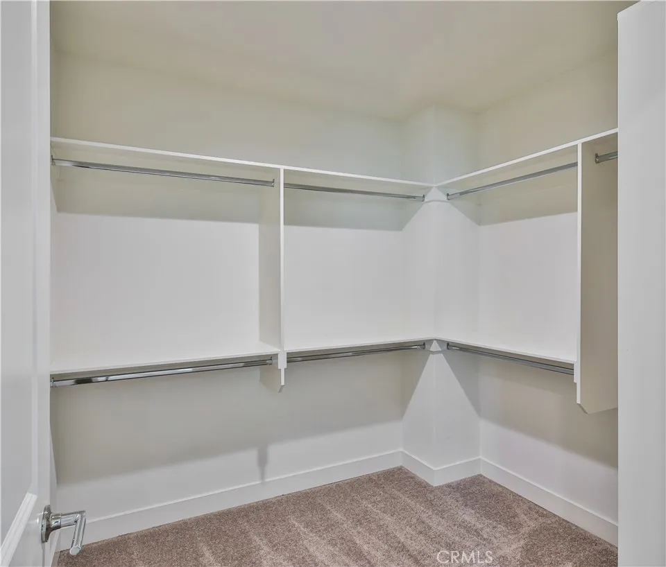6826 Whitman Avenue Van Nuys, CA 91406