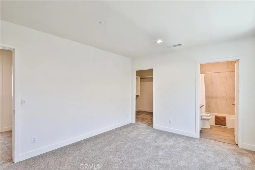 6826 Whitman Avenue Van Nuys, CA 91406