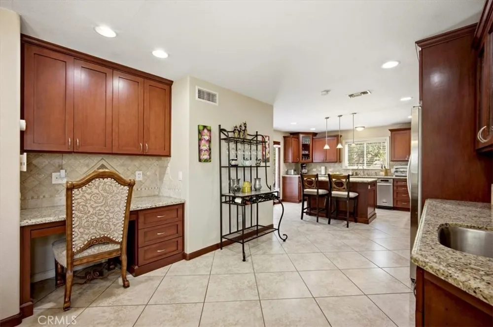 7865 Layton Rancho Cucamonga, CA 91730