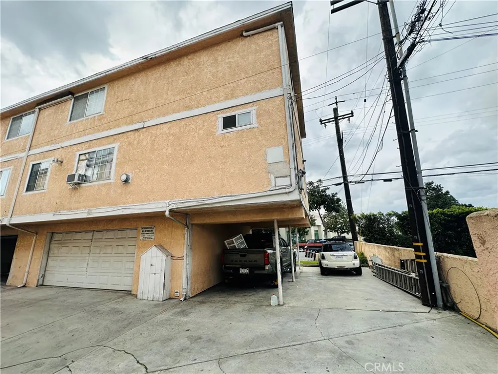 6763 Foster Bridge Bell Gardens, CA 90201