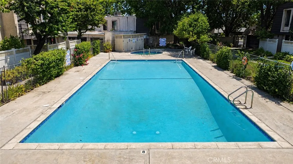 15051 Chatsworth St San Fernando, CA 91345