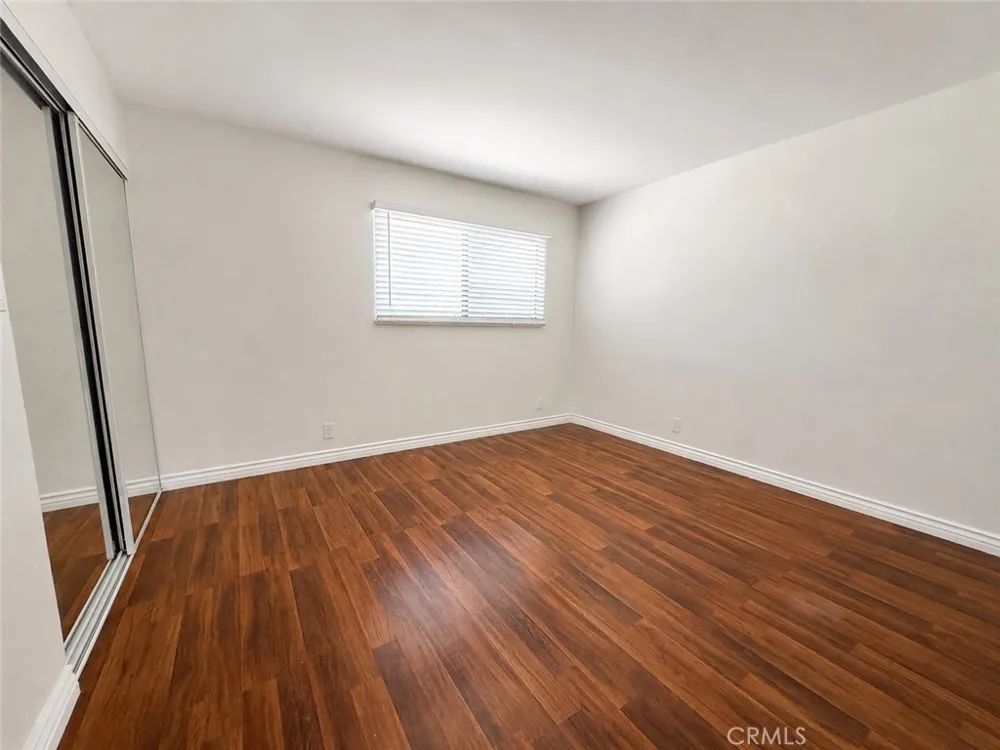 15051 Chatsworth St San Fernando, CA 91345