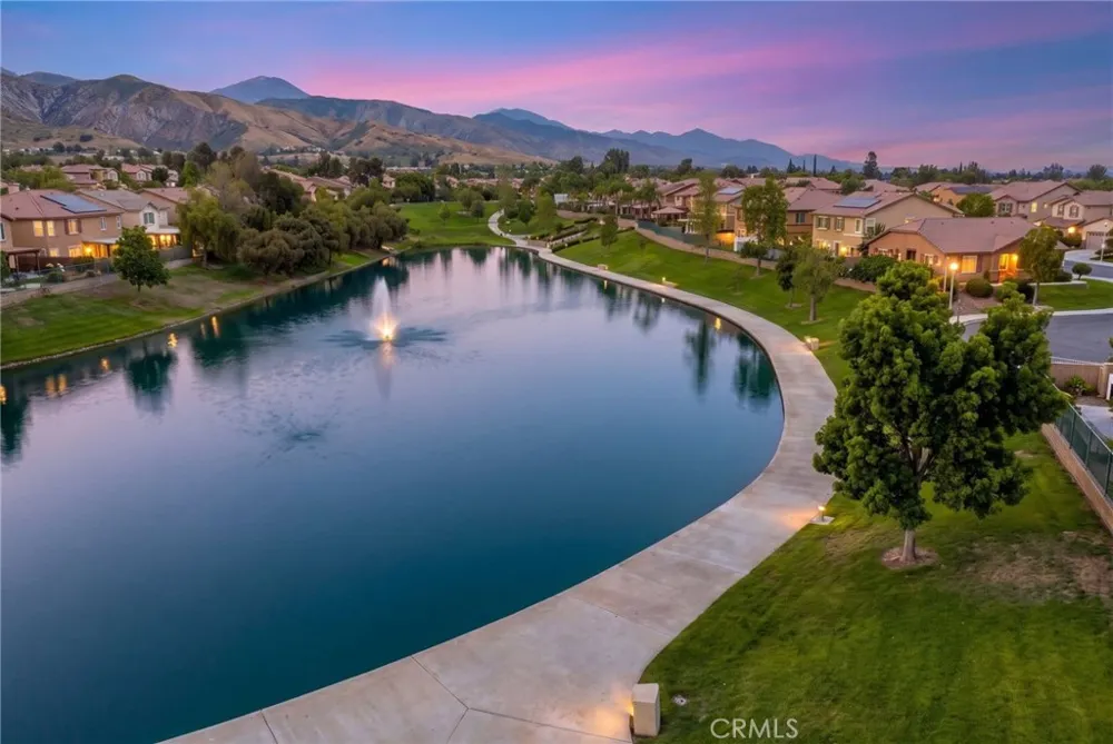 7211 Sunrise Court Highland, CA 92346