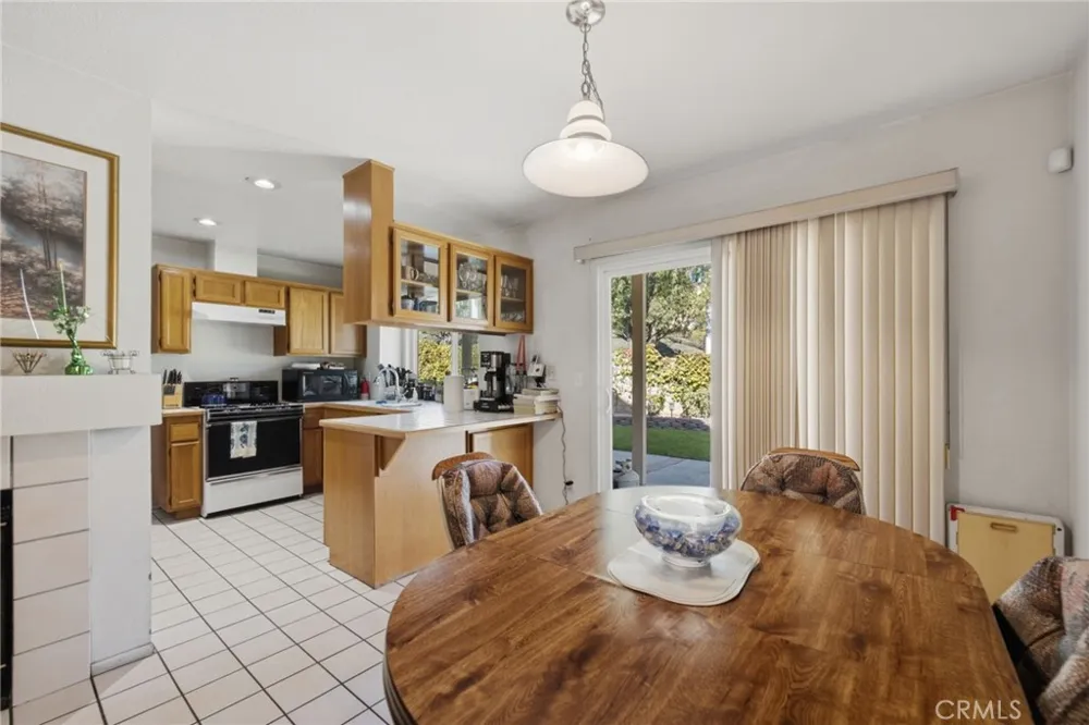 7211 Sunrise Court Highland, CA 92346