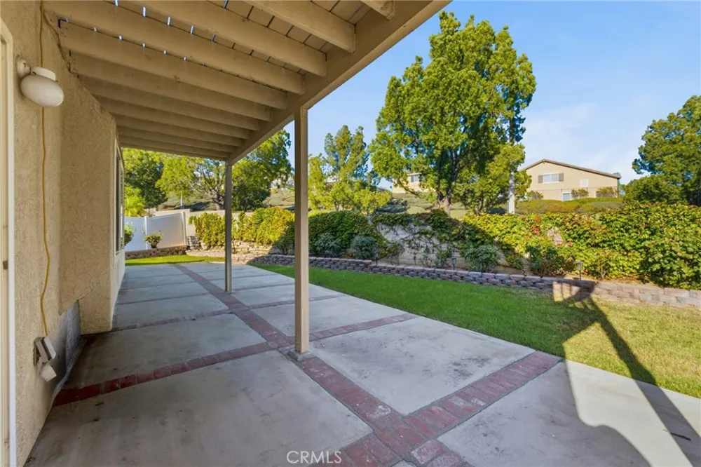 7211 Sunrise Court Highland, CA 92346