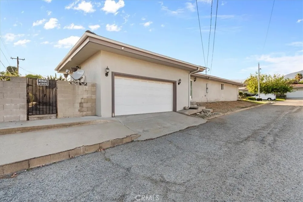 878 W Buffington Street Upland, CA 91784