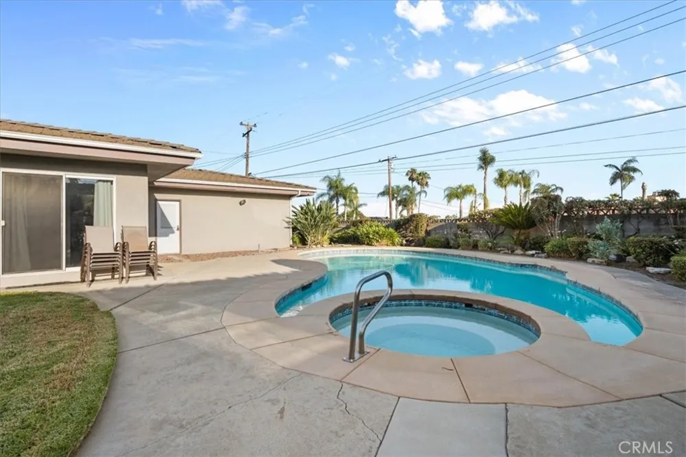 878 W Buffington Street Upland, CA 91784