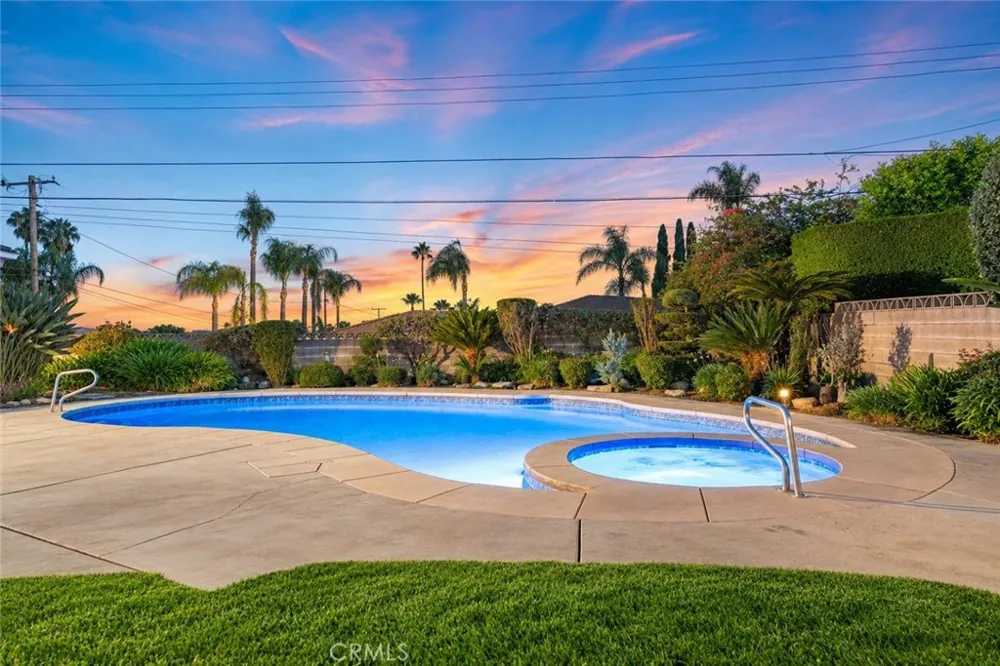 878 W Buffington Street Upland, CA 91784
