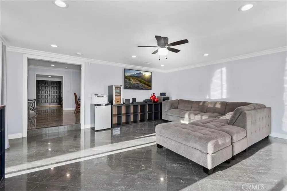 878 W Buffington Street Upland, CA 91784