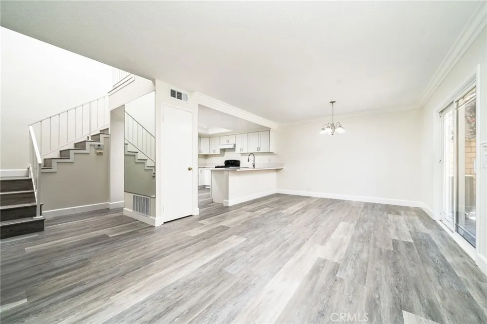 6864 Woodcrest Rancho Cucamonga, CA 91701