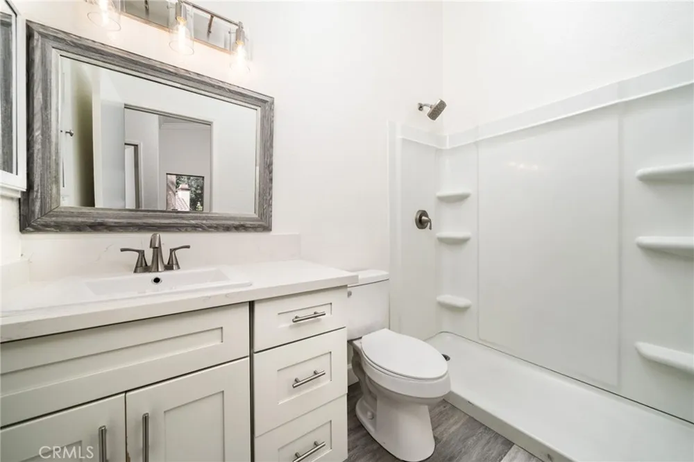6864 Woodcrest Rancho Cucamonga, CA 91701