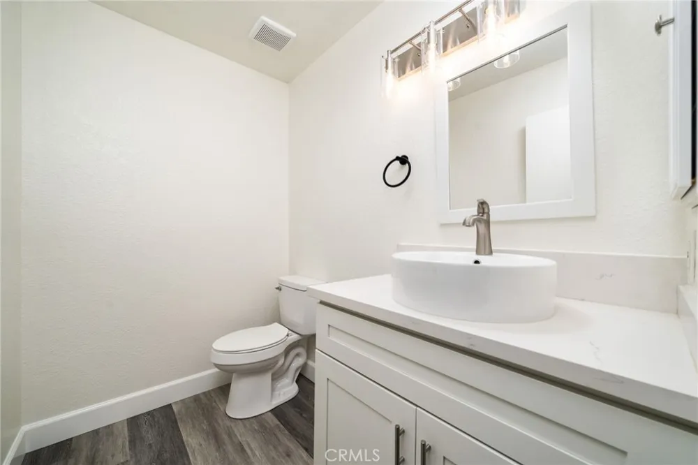 6864 Woodcrest Rancho Cucamonga, CA 91701