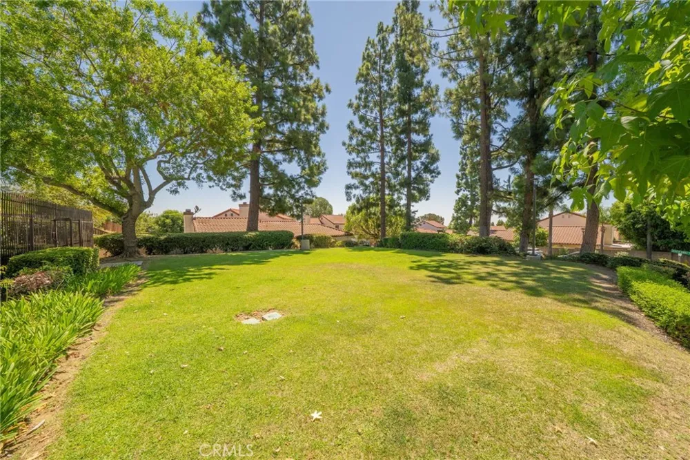6864 Woodcrest Rancho Cucamonga, CA 91701