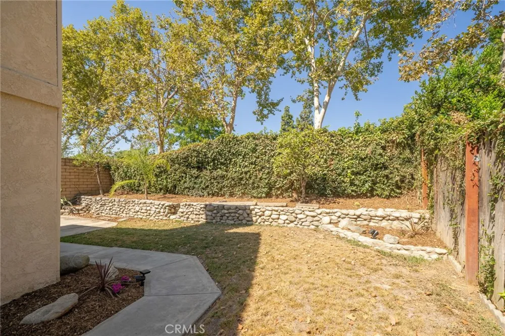 6864 Woodcrest Rancho Cucamonga, CA 91701