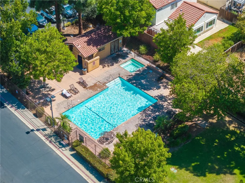 6864 Woodcrest Rancho Cucamonga, CA 91701
