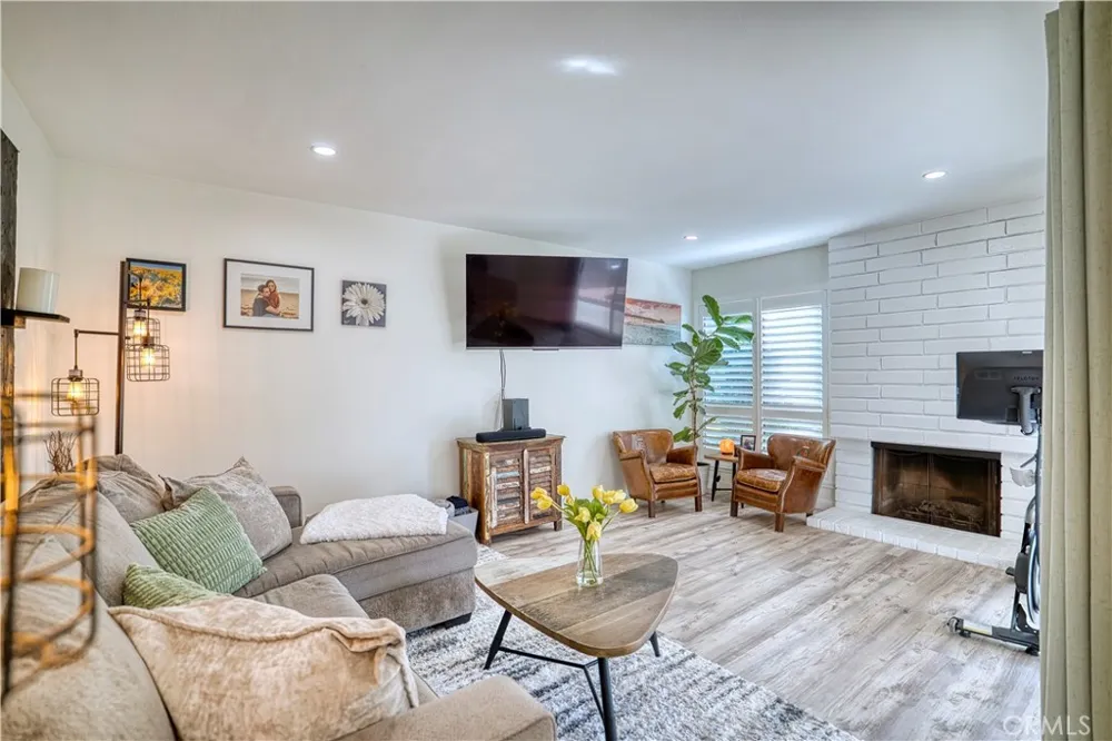 14385 Suffolk Westminster, CA 92683