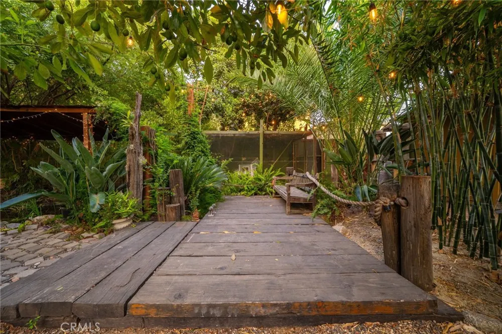 102 S Burnaby Drive Glendora, CA 91741