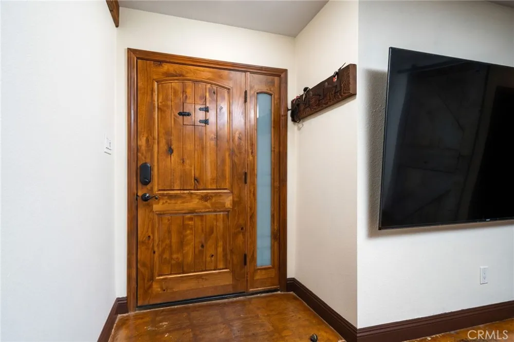 102 S Burnaby Drive Glendora, CA 91741