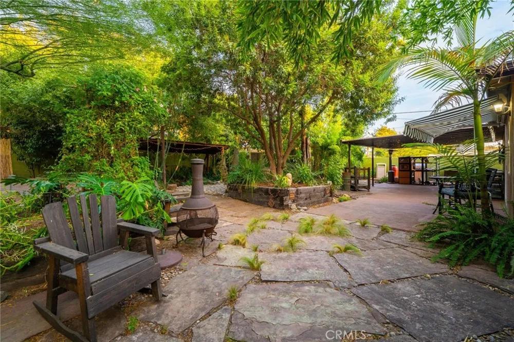 102 S Burnaby Drive Glendora, CA 91741