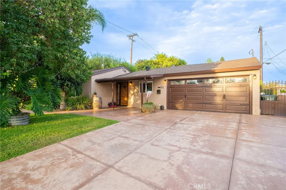 102 S Burnaby Drive Glendora, CA 91741