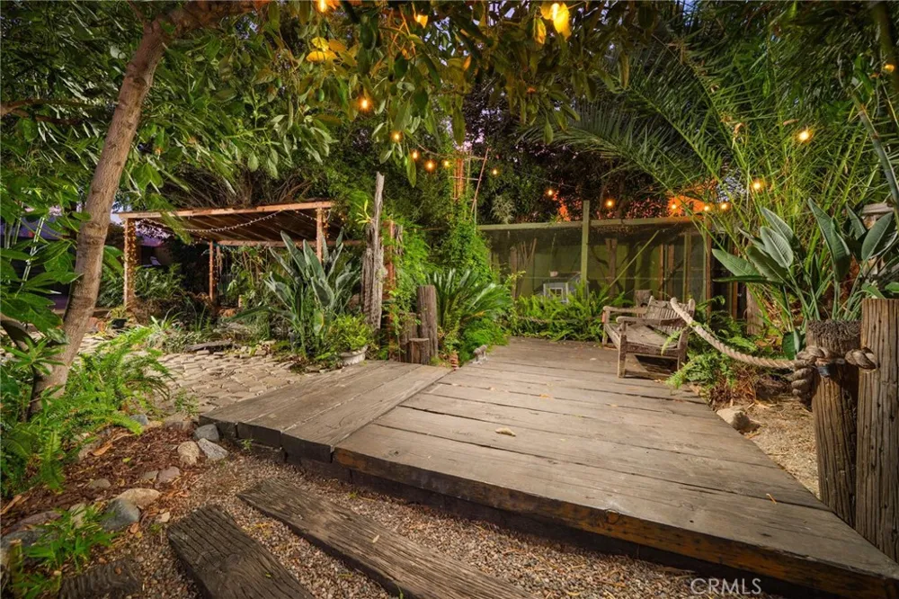 102 S Burnaby Drive Glendora, CA 91741