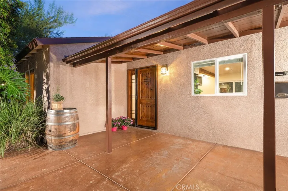 102 S Burnaby Drive Glendora, CA 91741