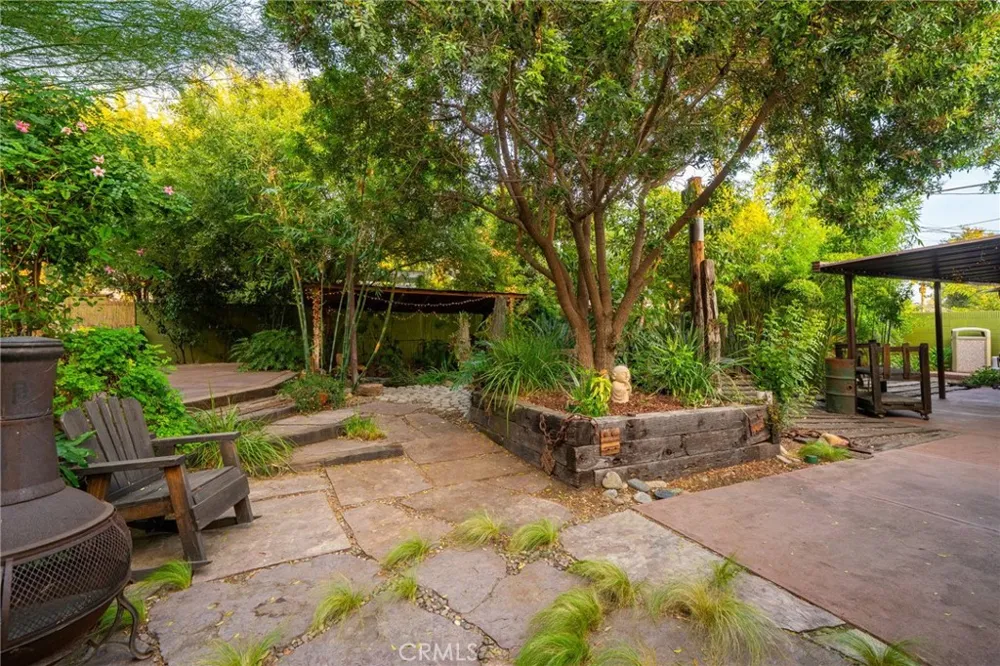 102 S Burnaby Drive Glendora, CA 91741