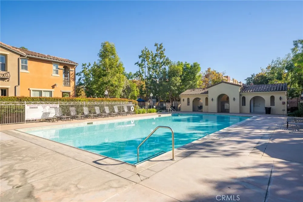 648 W 1st Street Claremont, CA 91711