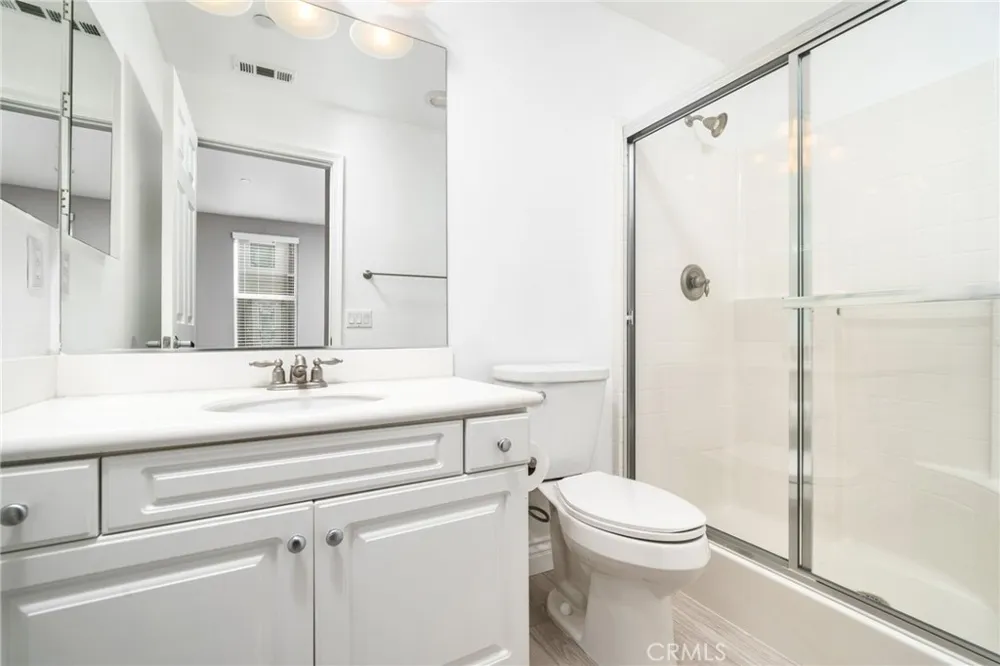 648 W 1st Street Claremont, CA 91711