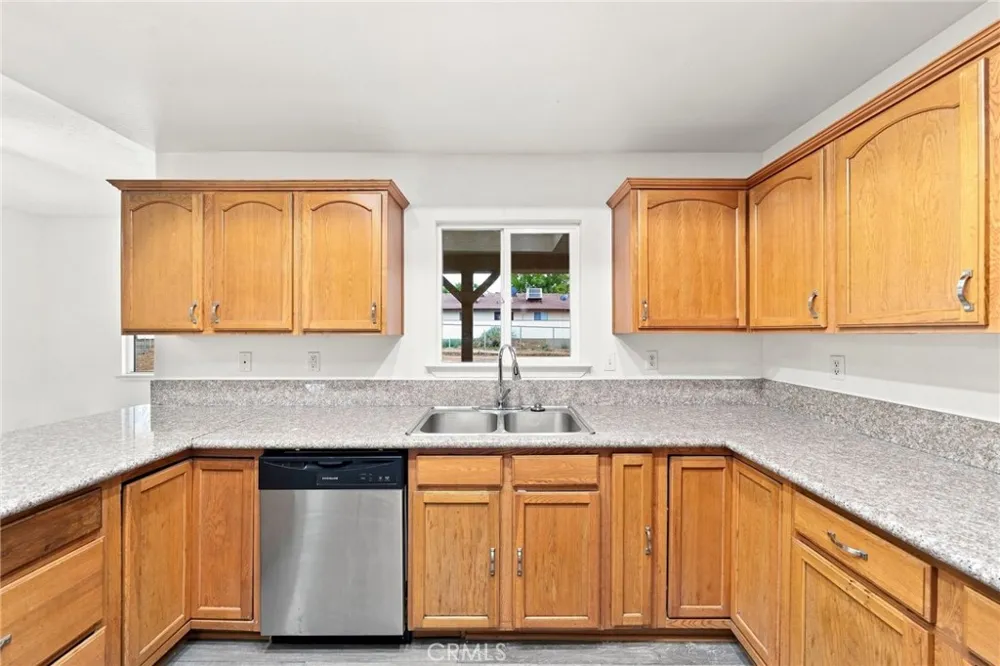20255 Rimrock Road Apple Valley, CA 92307