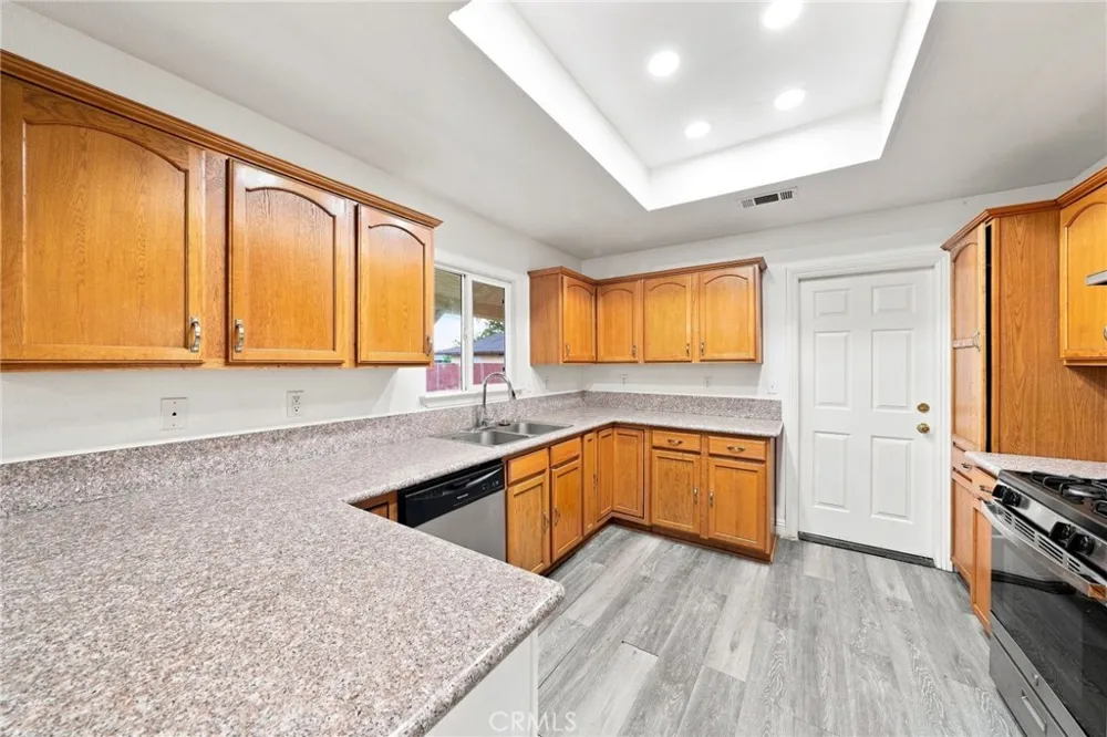 20255 Rimrock Road Apple Valley, CA 92307