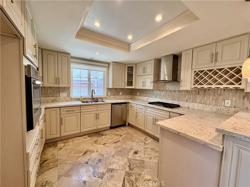 975 Grammont Avenue Covina, CA 91724