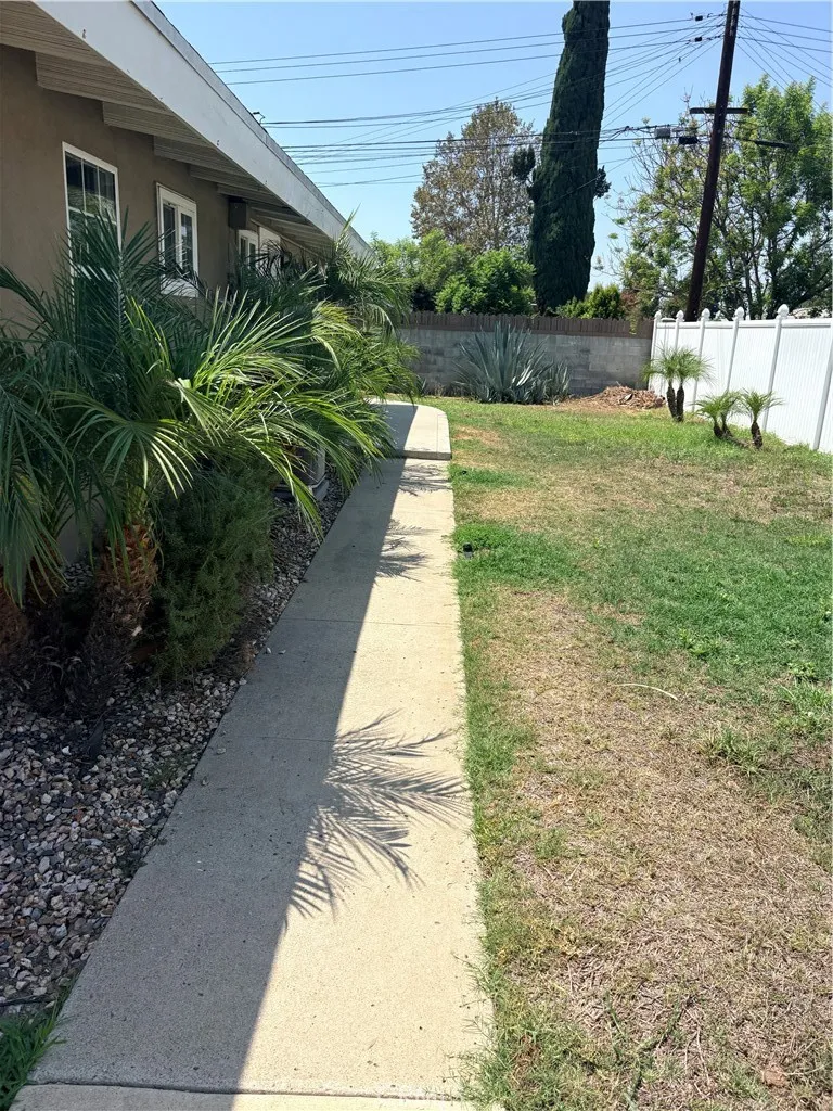 975 Grammont Avenue Covina, CA 91724