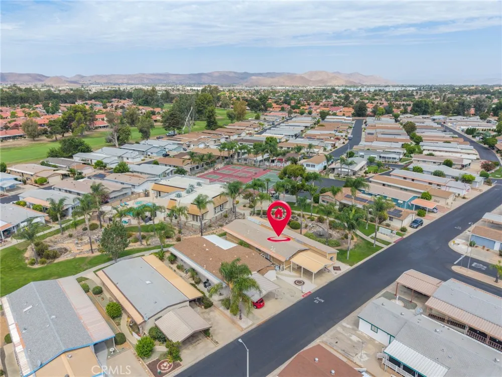 1371 Bishop Hemet, CA 92545
