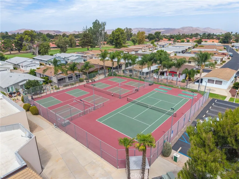 1371 Bishop Hemet, CA 92545