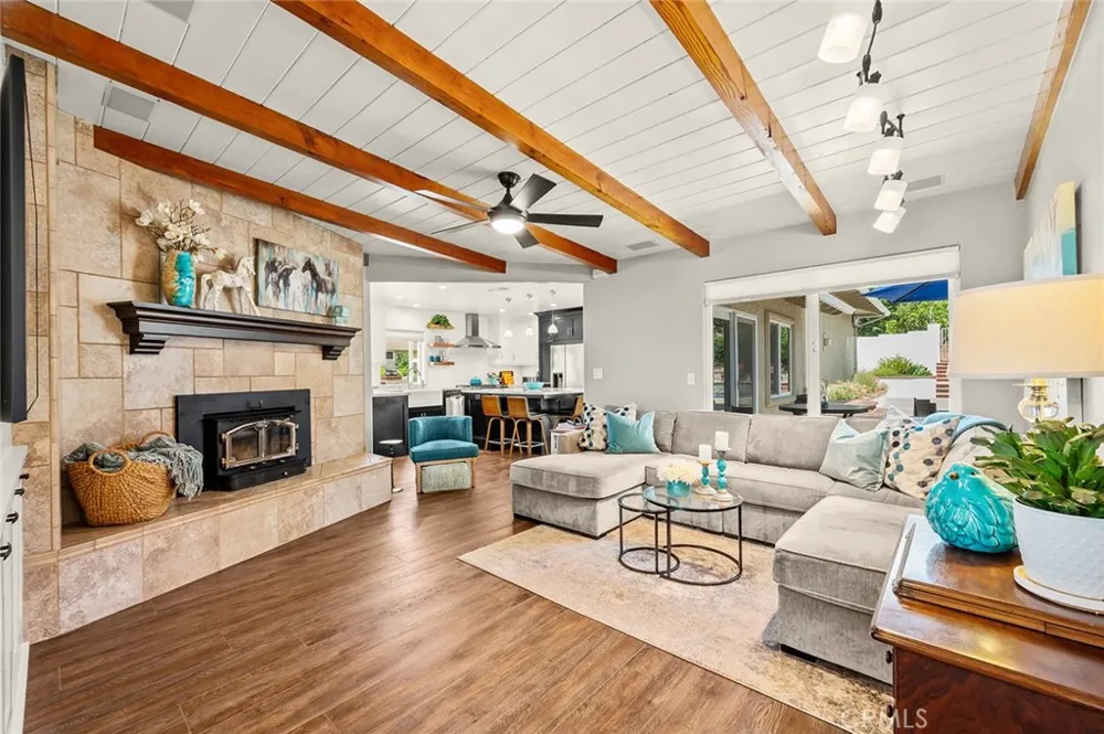 2439 Ocean View Upland, CA 91784