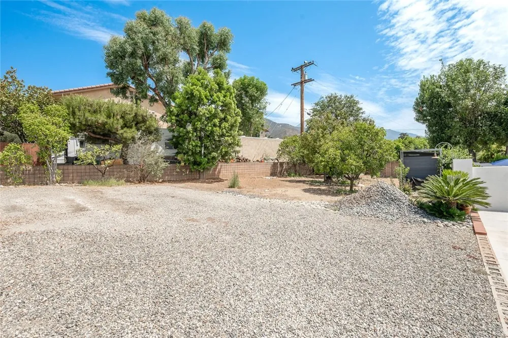 2439 Ocean View Upland, CA 91784