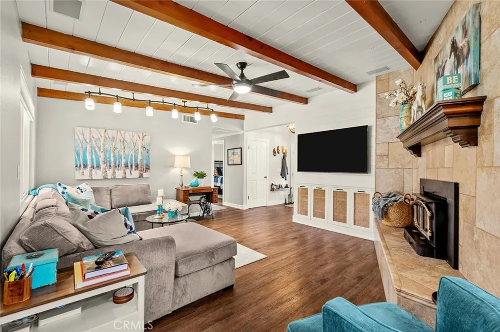 2439 Ocean View Upland, CA 91784