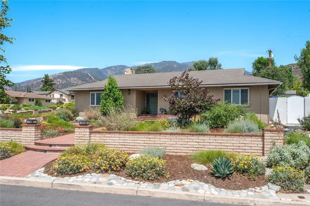 2439 Ocean View Upland, CA 91784