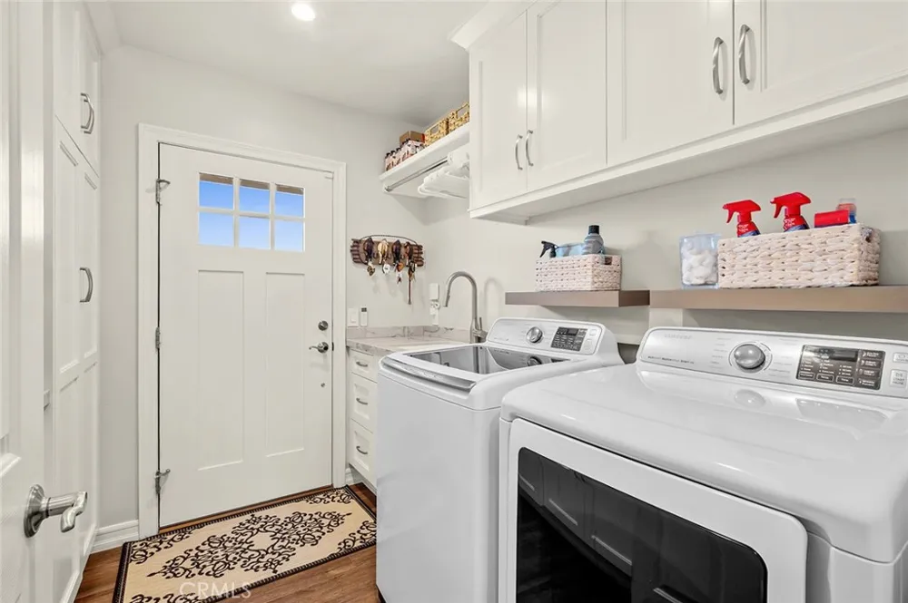 2439 Ocean View Upland, CA 91784