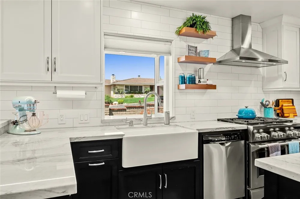 2439 Ocean View Upland, CA 91784