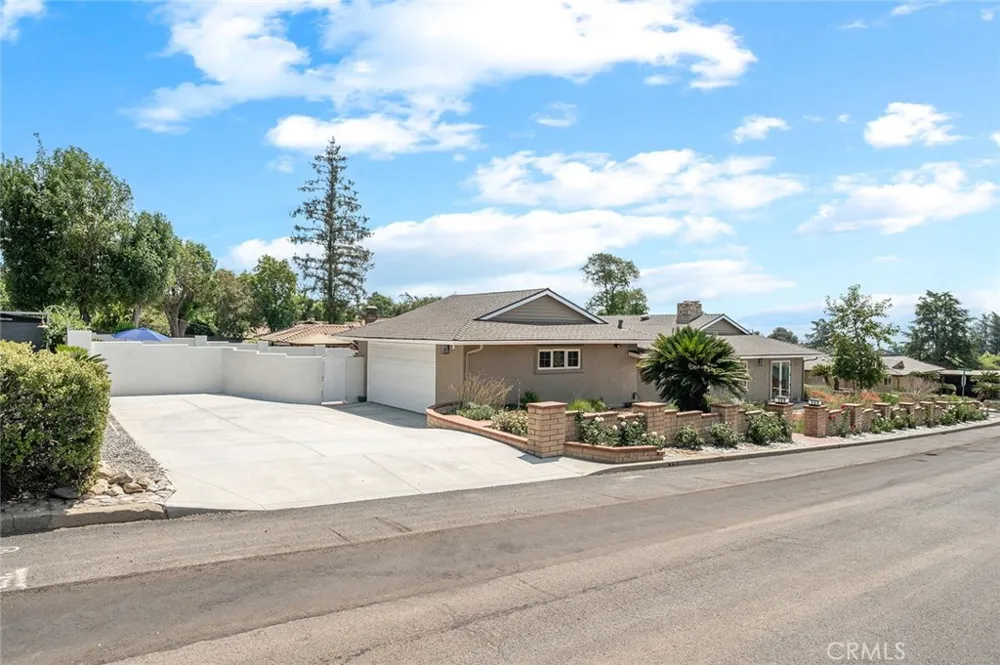 2439 Ocean View Upland, CA 91784
